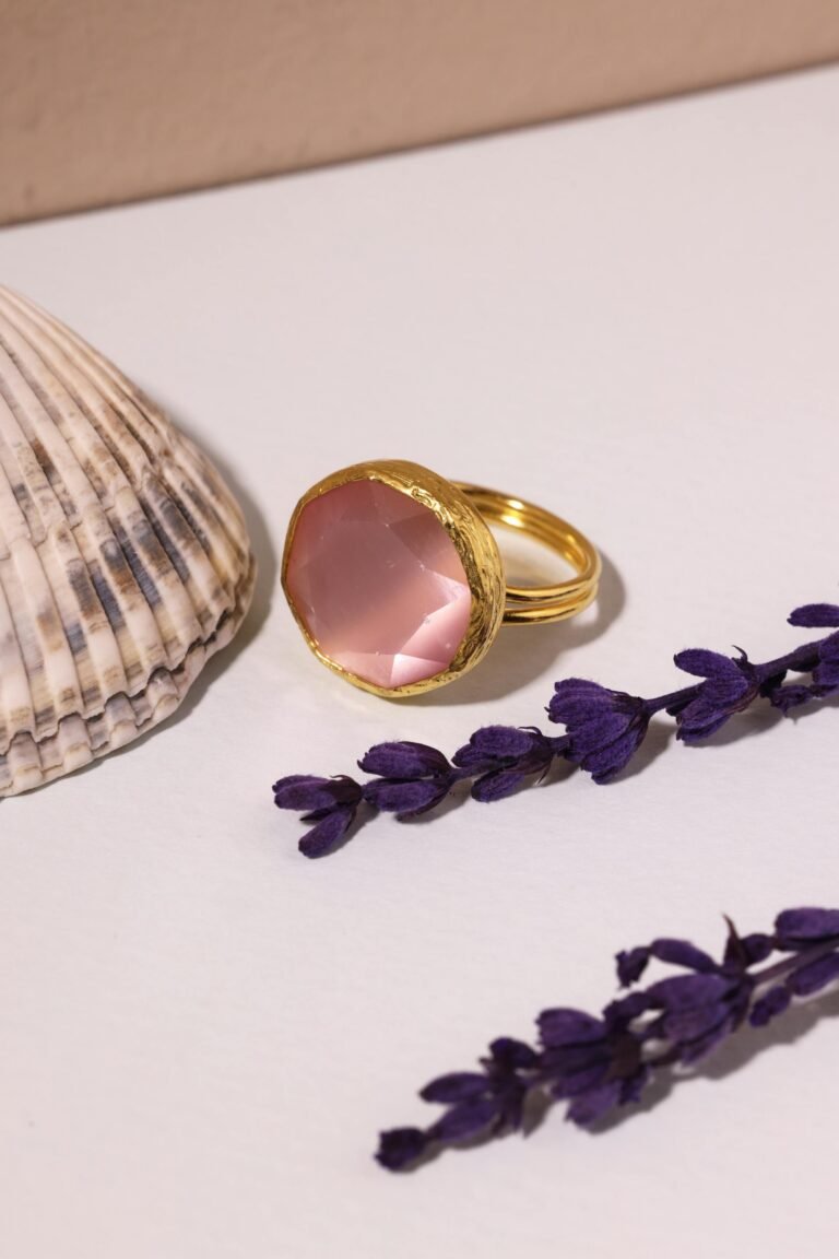 Rose quartz ring